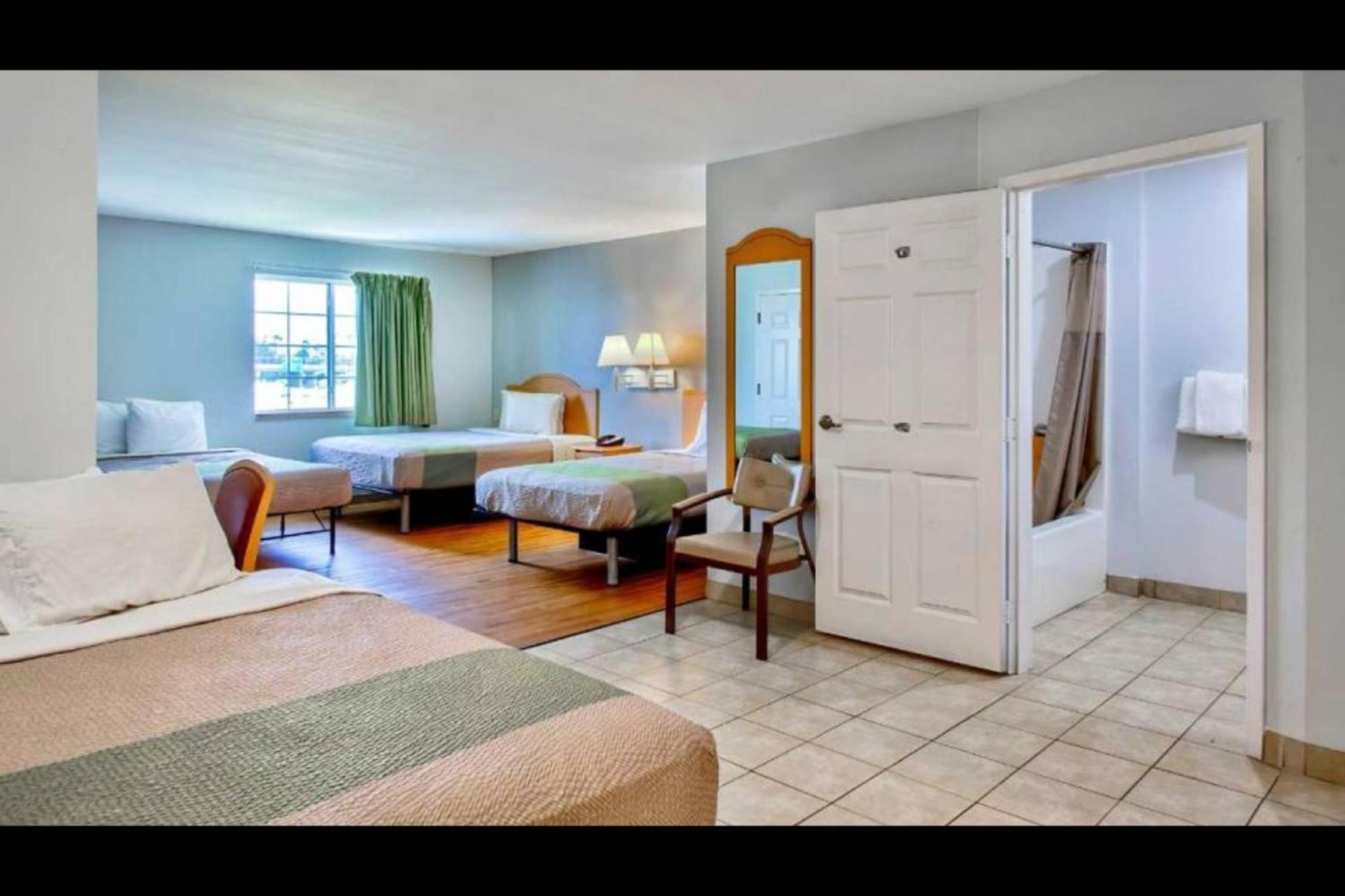 Oyo Townhouse Sulphur,La Extended Stay Dış mekan fotoğraf