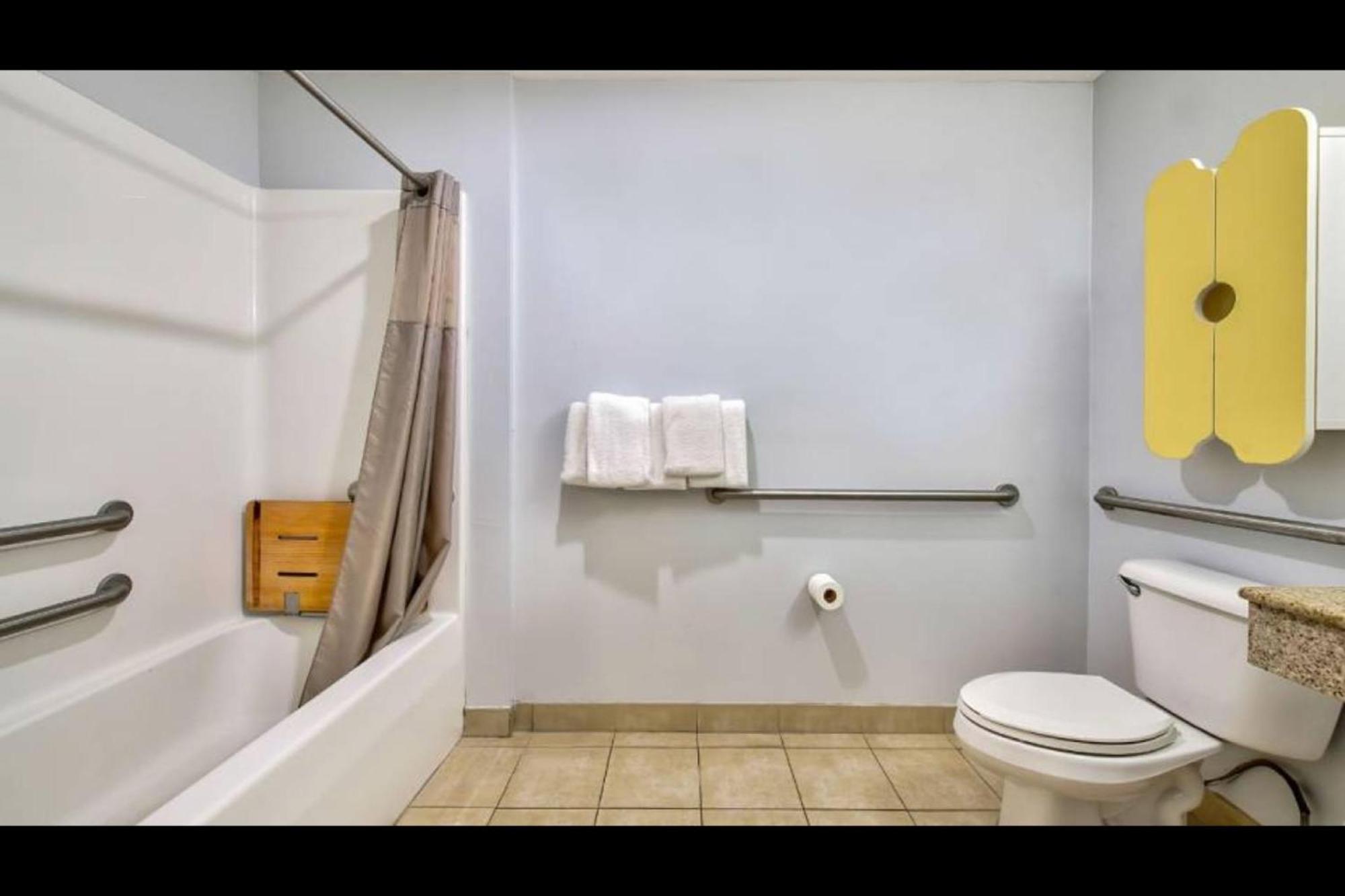 Oyo Townhouse Sulphur,La Extended Stay Dış mekan fotoğraf