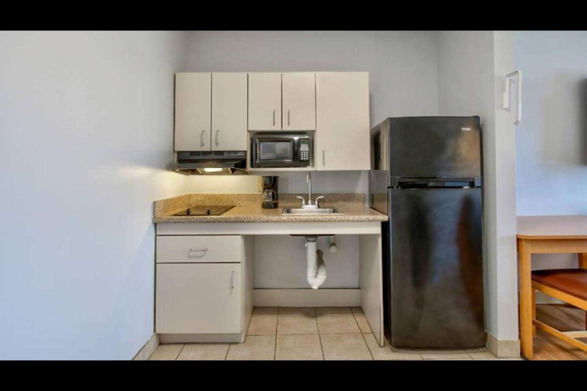Oyo Townhouse Sulphur,La Extended Stay Dış mekan fotoğraf
