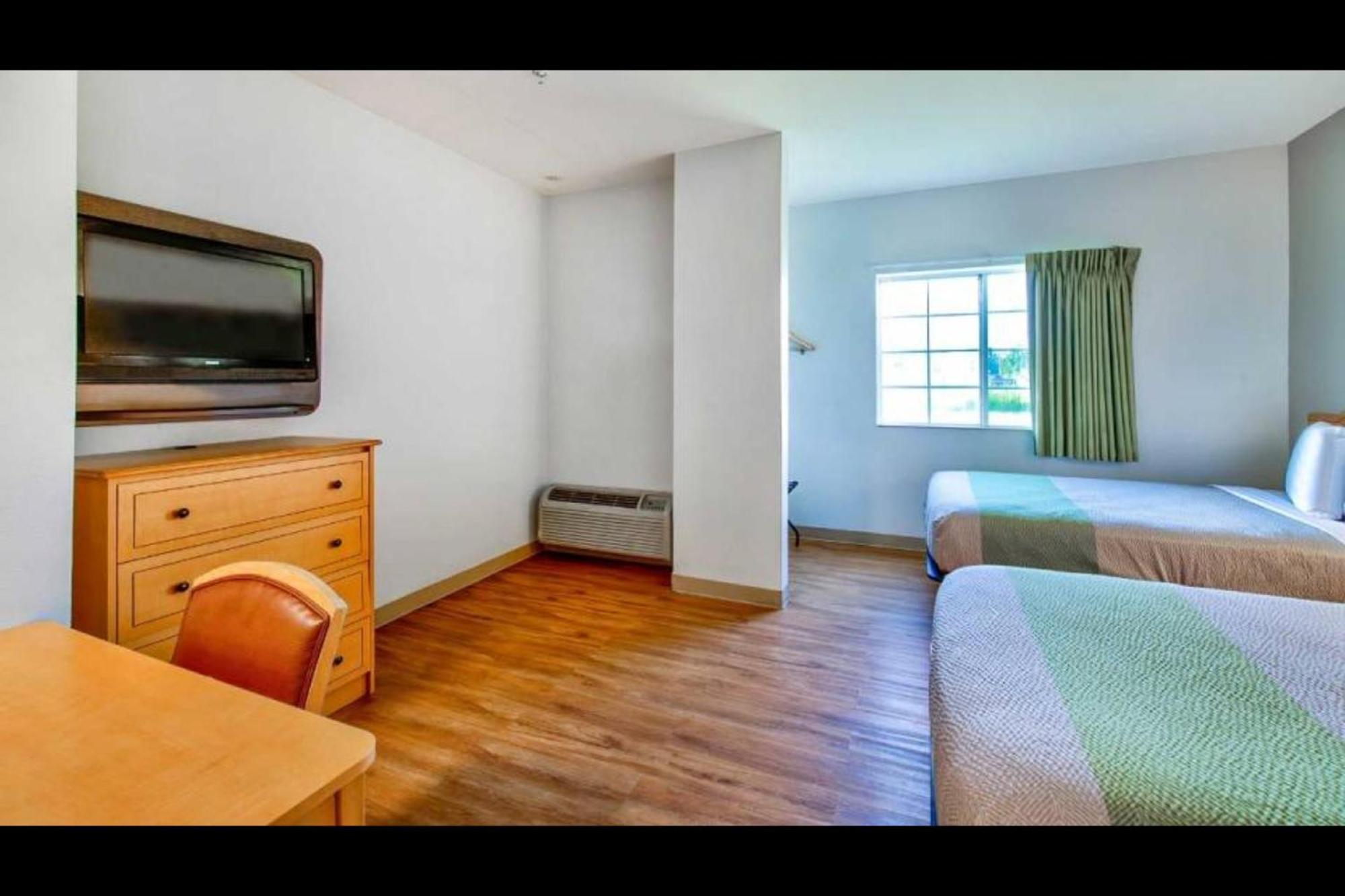 Oyo Townhouse Sulphur,La Extended Stay Dış mekan fotoğraf