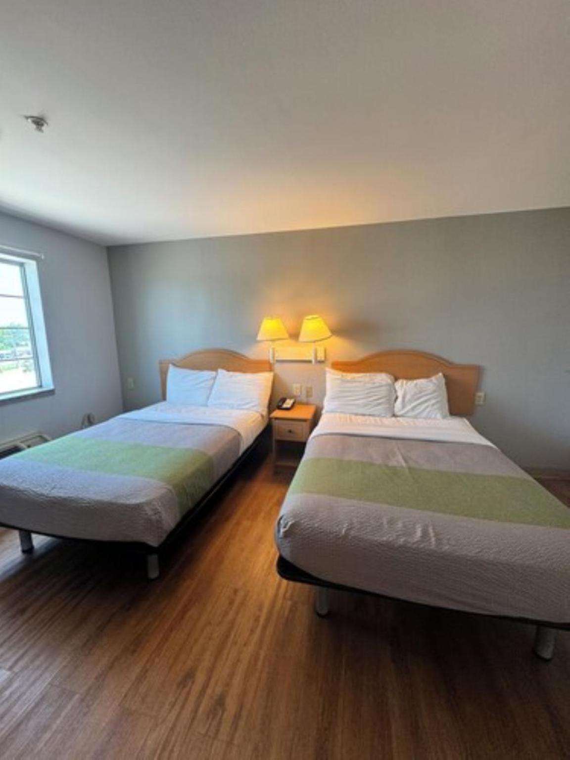 Oyo Townhouse Sulphur,La Extended Stay Dış mekan fotoğraf